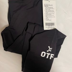 NWT lululemon orange theory collaboration Wunder Under leggings